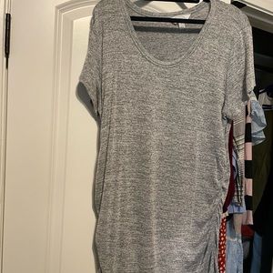 Maternity Rouched side shirt!